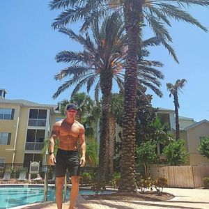 Meet your Posher, Aaron